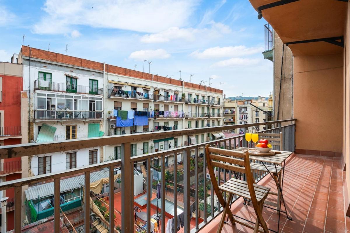 Lodging Apartments Liceu G1 Barcelona Exterior photo